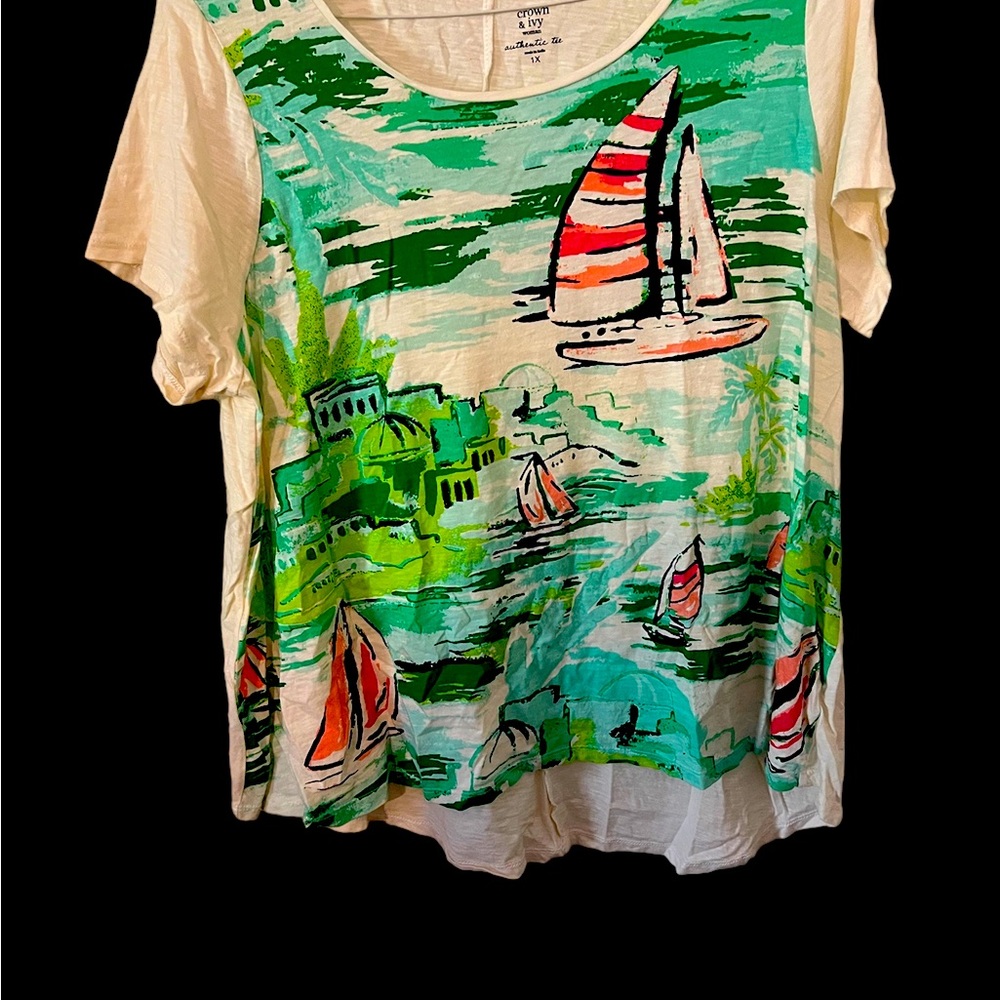 Crown & Ivy tee